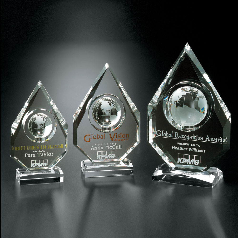Magellan Global Award 8"